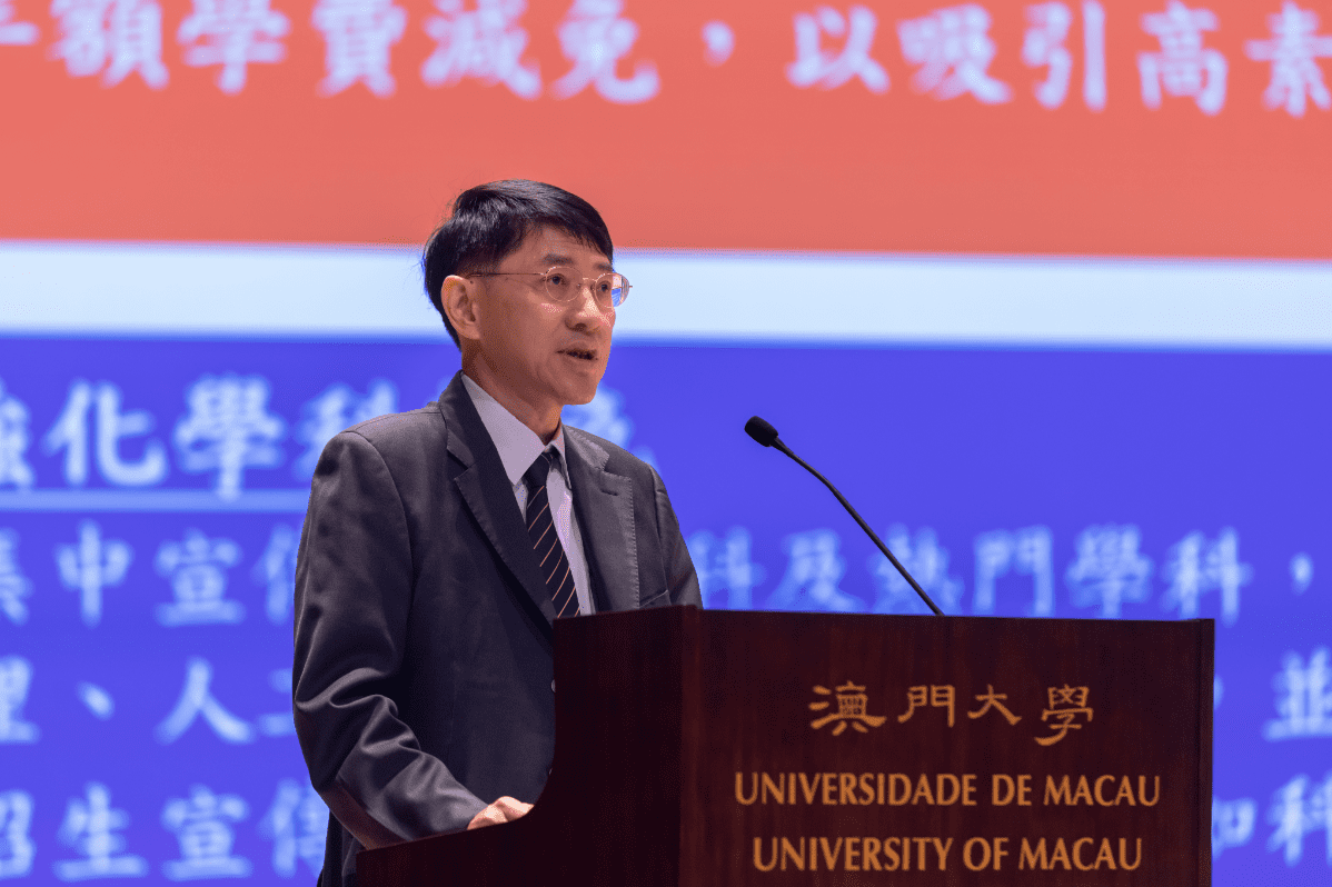 Town Hall Meeting -07